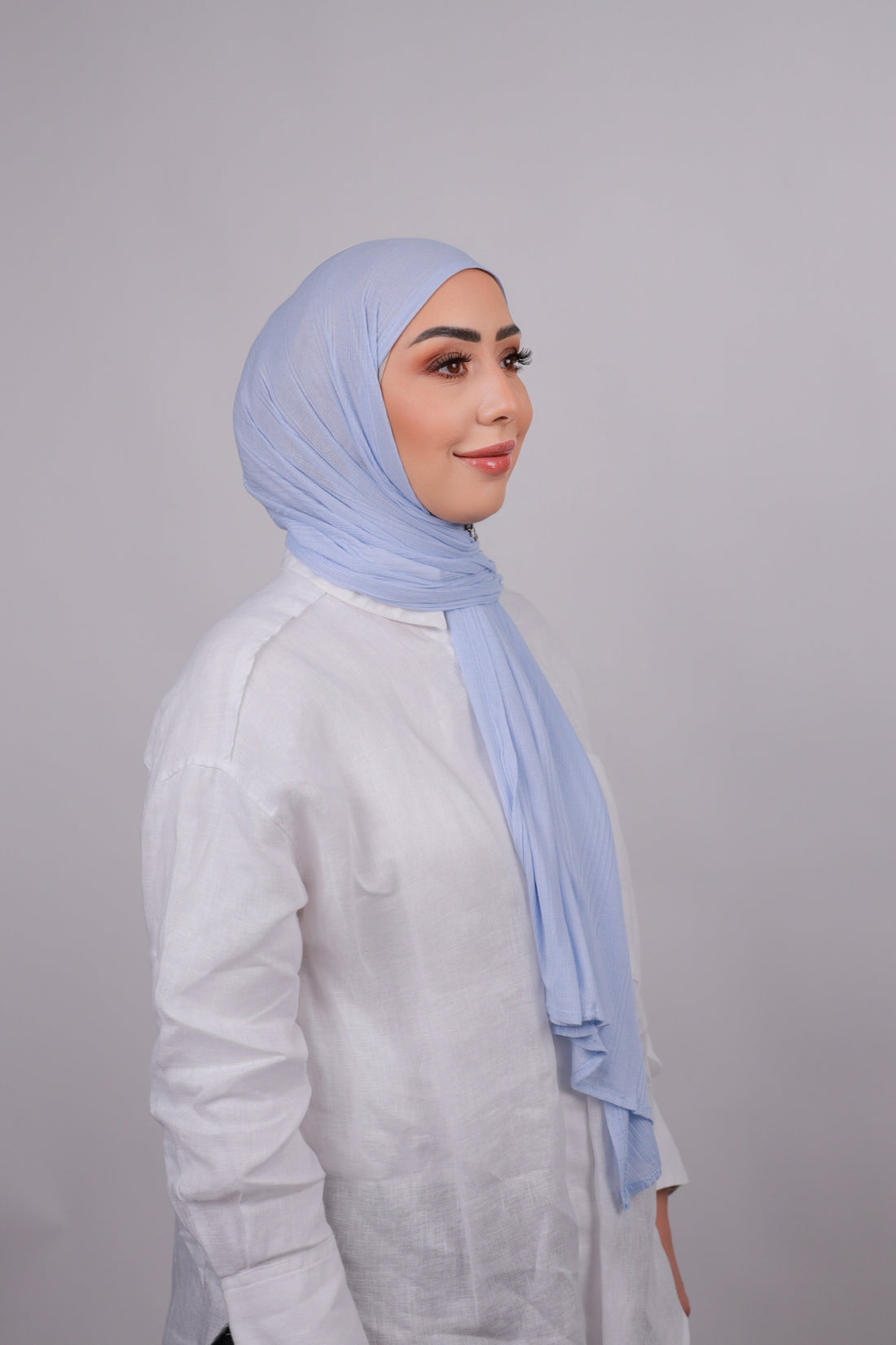 How to Choose the Perfect Hijab Color for Your Skin Tone